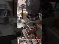 Saldatura della complessa struttura metallica di una saldatrice a punti stazionaria personalizzata