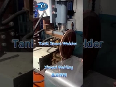 Saldatura di lavandini in acciaio inossidabile con saldatore a cucitura