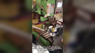 L'uso dell'alimentatore per dadi con la saldatrice a punti